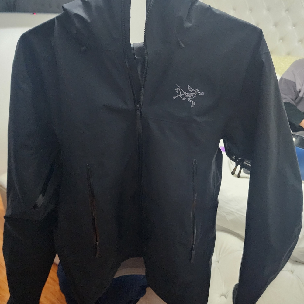 Arc'teryx BETA SL JACKET( Barely Used)
